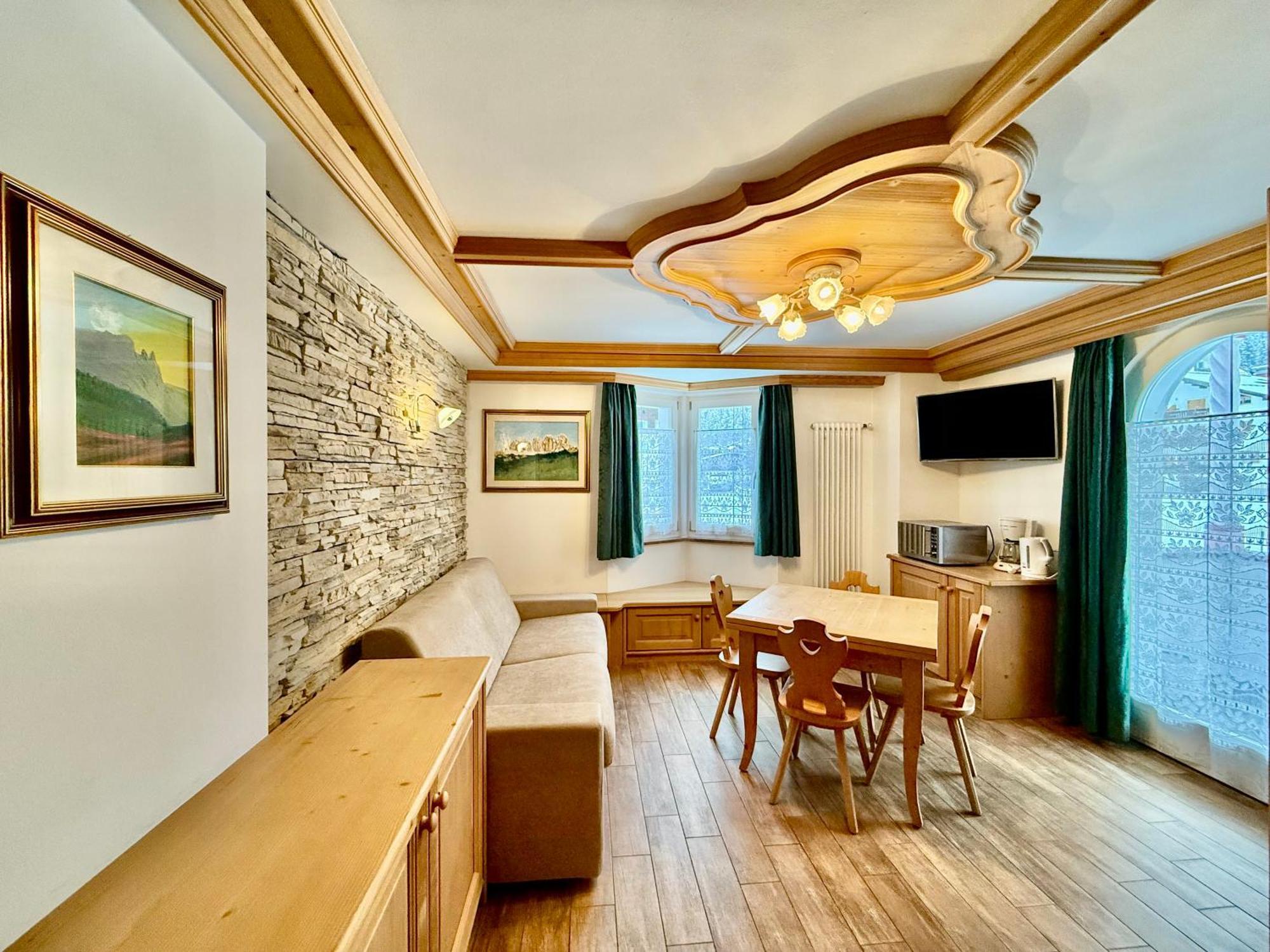 B&B Family Accommodation Canazei Bike Friendly Εξωτερικό φωτογραφία