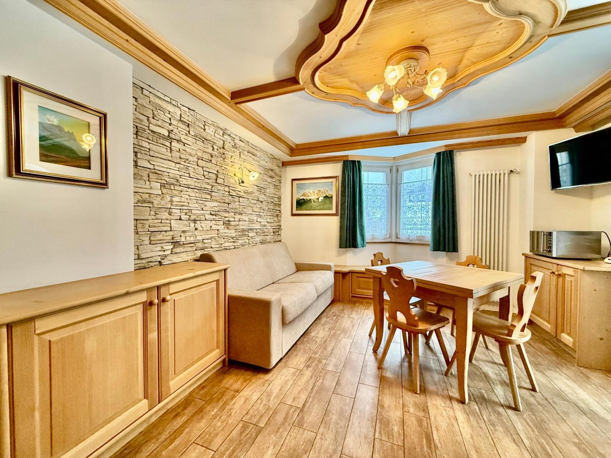 B&B Family Accommodation Canazei Bike Friendly Εξωτερικό φωτογραφία